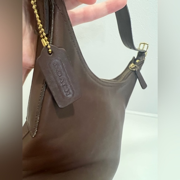 Coach: Dark Brown Leather, Hobo Shoulder Bag, Style 9823 - Picture 7 of 7